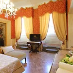 Piazza Pitti Palace - Residenza D'epoca Bed and breakfast