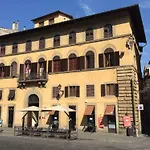 Piazza Pitti Palace - Residenza D'epoca Florencia
