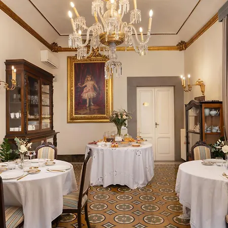 Bed & Breakfast Piazza Pitti Palace - Residenza D'epoca