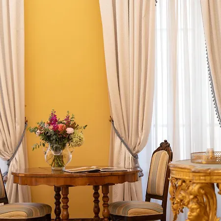 ピアッツァ ピッティ パレス レジデンツァ デポカ フィレンツェ