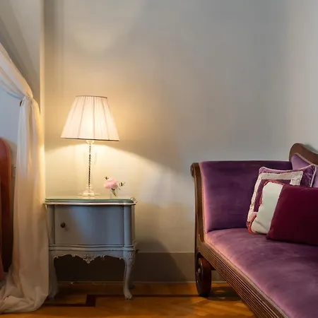 Piazza Pitti Palace - Residenza D'epoca Bed and Breakfast 3*