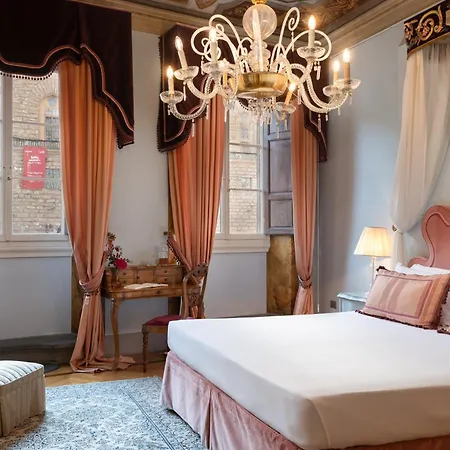 Bed & Breakfast Piazza Pitti Palace - Residenza D'epoca 3*