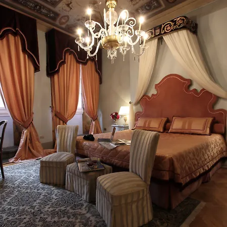 ベッド・アンド・ブレックファスト ピアッツァ ピッティ パレス レジデンツァ デポカ