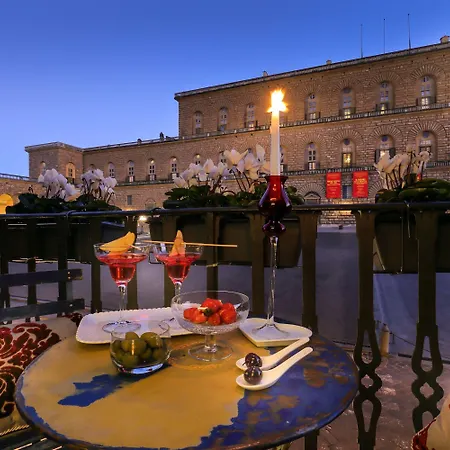 ベッド・アンド・ブレックファスト ピアッツァ ピッティ パレス レジデンツァ デポカ