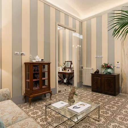 ピアッツァ ピッティ パレス レジデンツァ デポカ ベッド・アンド・ブレックファスト フィレンツェ