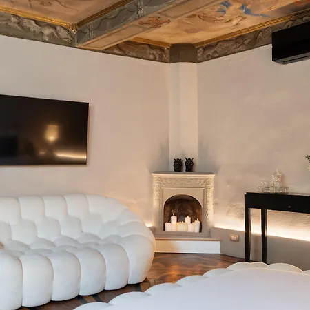 Piazza Pitti Palace - Residenza D'epoca فندق مبيت وإفطار