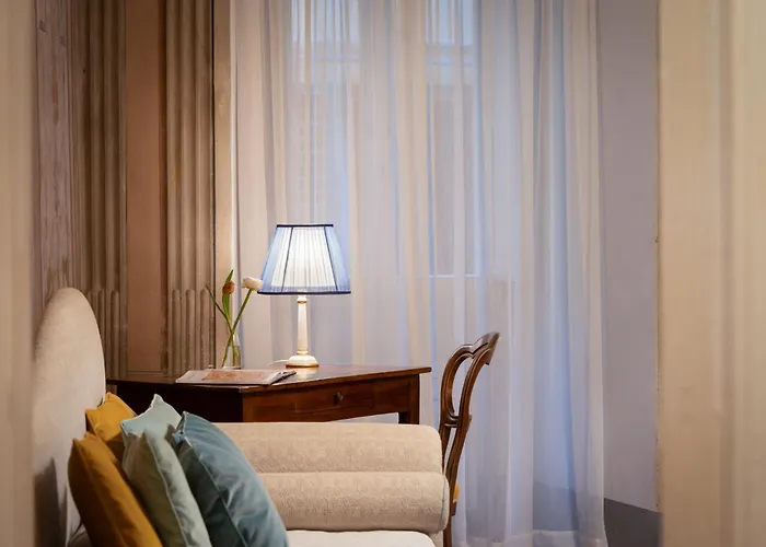 Alojamento de Acomodação e Pequeno-almoço Piazza Pitti Palace - Residenza D'epoca 3*