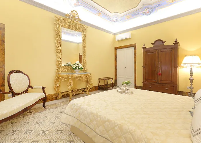 Piazza Pitti Palace - Residenza D'epoca 3* Florença