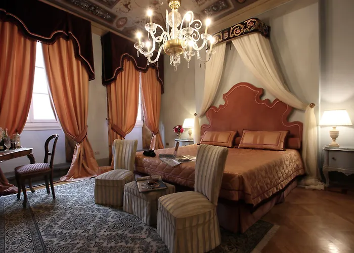 Alojamento de Acomodação e Pequeno-almoço Piazza Pitti Palace - Residenza D'epoca