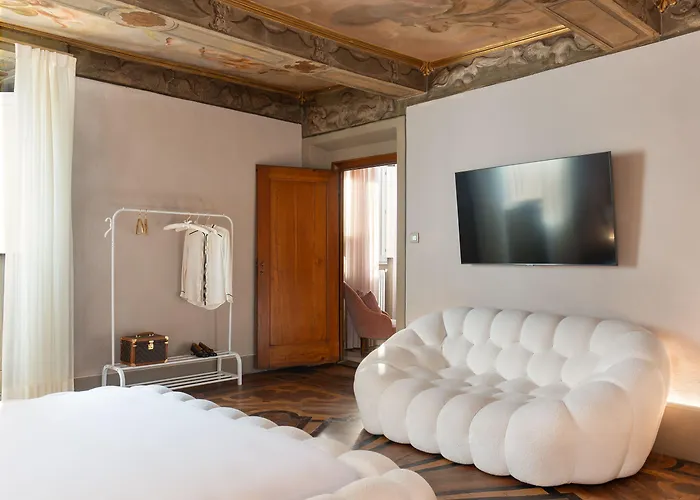 Alojamento de Acomodação e Pequeno-almoço Piazza Pitti Palace - Residenza D'epoca 3*