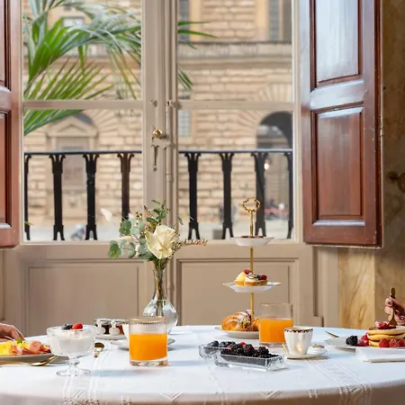 Piazza Pitti Palace - Residenza D'Epoca Bed & Breakfast Florence