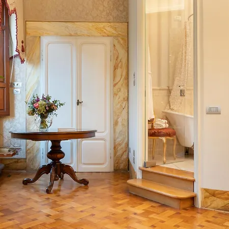 Piazza Pitti Palace - Residenza D'Epoca 3* Florence