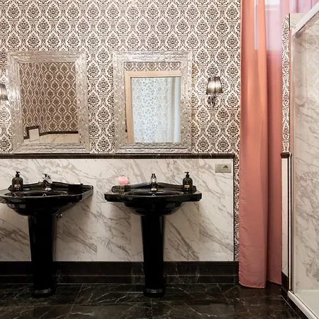 Piazza Pitti Palace - Residenza D'Epoca Bed & Breakfast