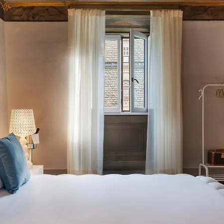 Bed & Breakfast Piazza Pitti Palace - Residenza D'Epoca 3*