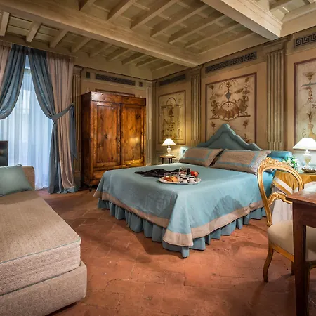 Bed & Breakfast Piazza Pitti Palace - Residenza D'Epoca Florence