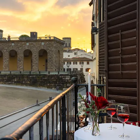 Piazza Pitti Palace - Residenza D'Epoca 3* Florence
