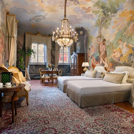 Piazza Pitti Palace - Residenza D'Epoca Bed & Breakfast