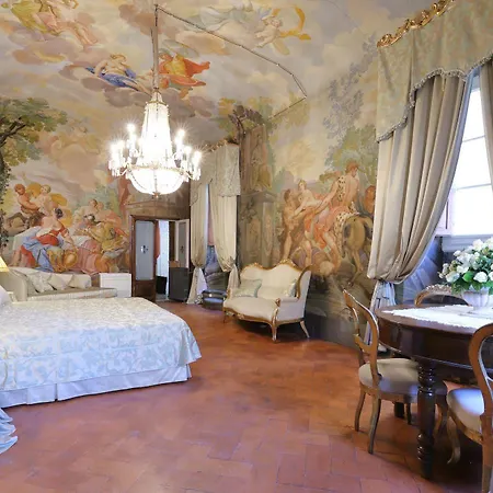 Piazza Pitti Palace - Residenza D'Epoca